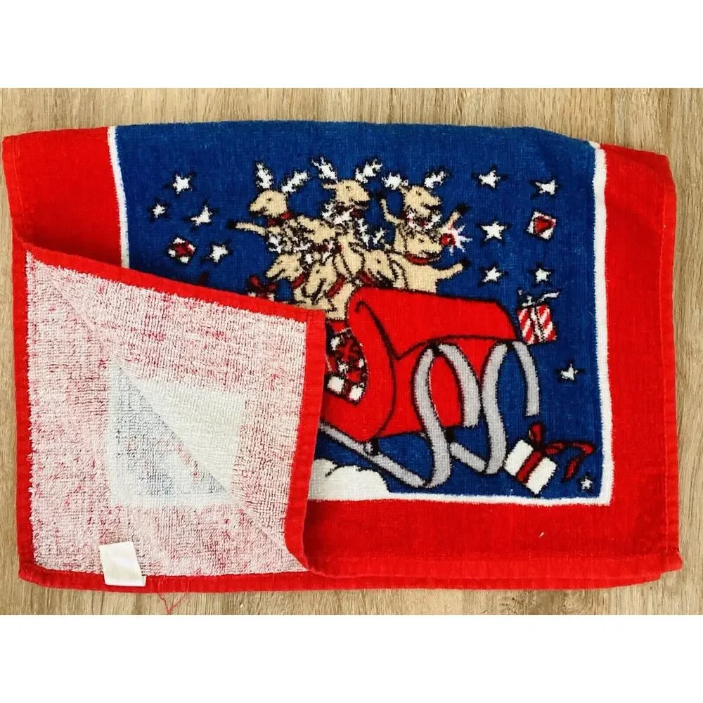 Vintage Hilasal Christmas Holiday Hand/Bar Bath Towels Set of 2 Reindeer Sleigh